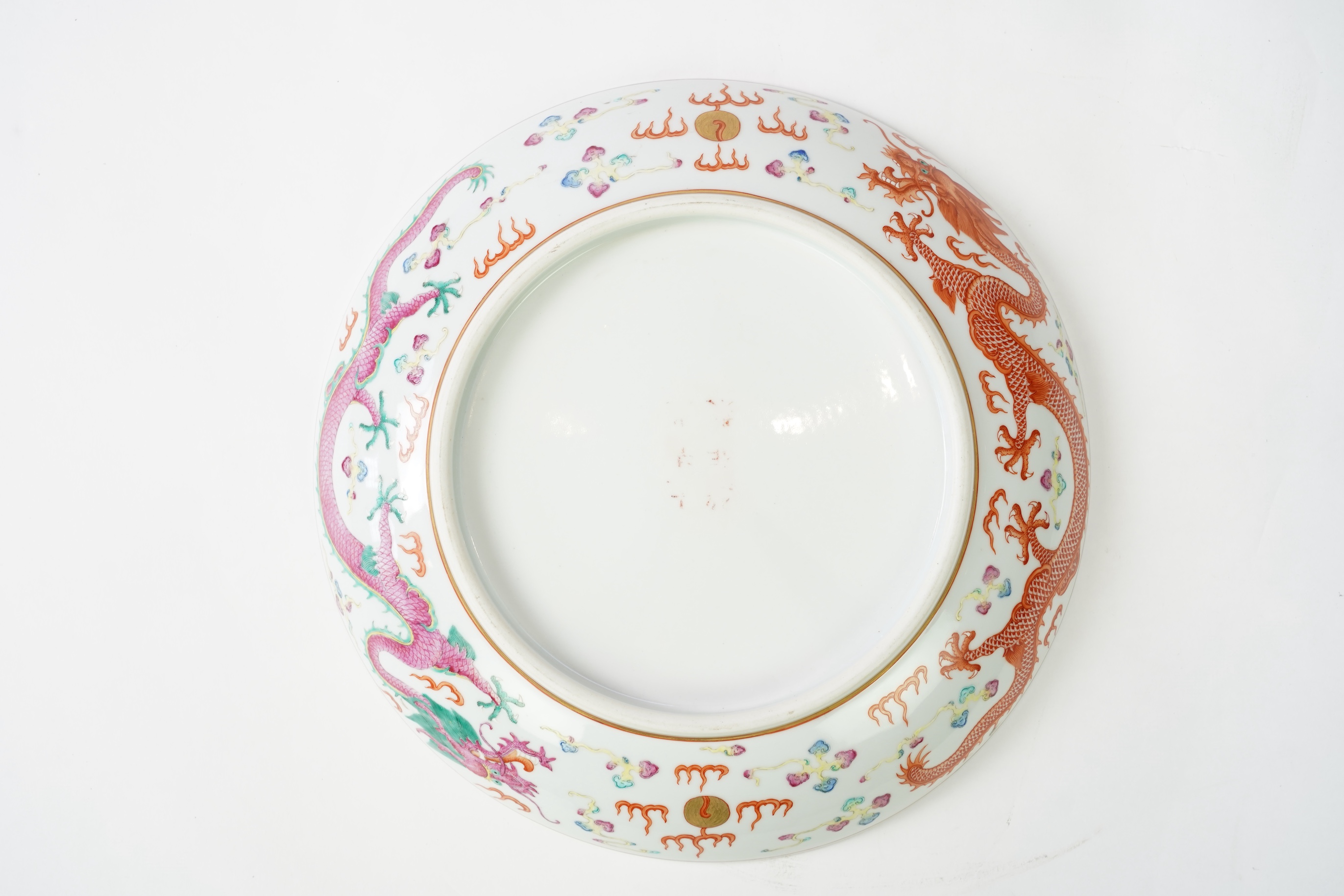 A Chinese enamelled porcelain 'dragon' dish